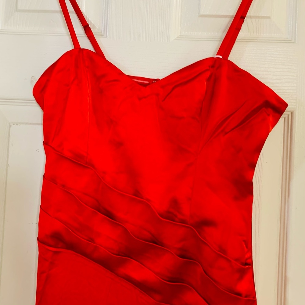 Black label evening long dress red color with adjustable straps